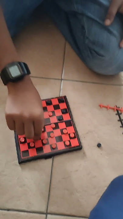 Playing dam haji