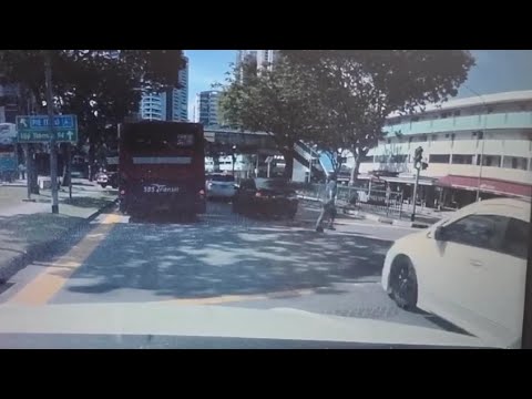12may2018 multi angle jaywalker hit by merc along spc thomson road