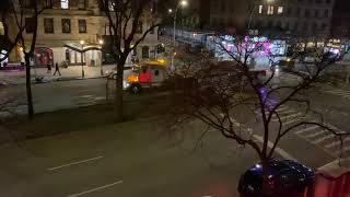 SEVERAL PRIVATE ESCORT VEHICLES ESCORTING 2 MASSIVE STEEL OBJECTS ON BROADWAY ON WESTSIDE, MANHATTAN