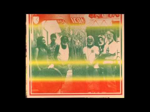 Sun Araw, M. Geddes Gengras, \u0026 The Congos - Sunshine