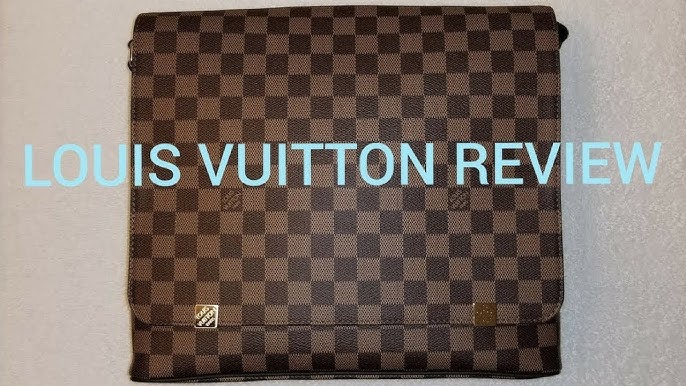 LOUIS VUITTON Damier Ebene District MM 1303537