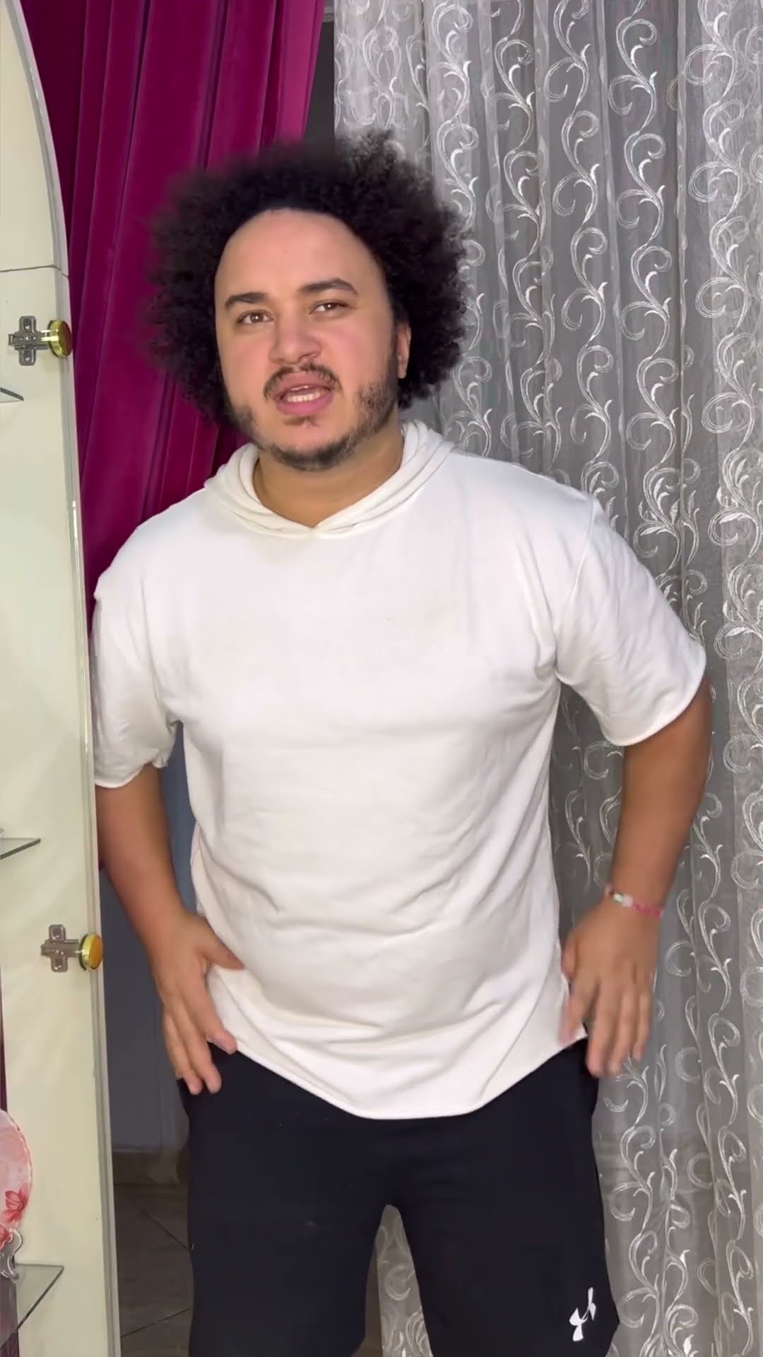 لما ابنك يطلع مرتبط ???‍♂️?