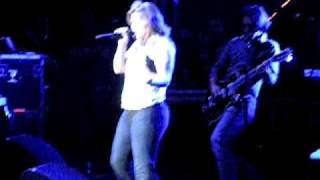 Kelly Clarkson Wango Tango - Never Again (partial only)