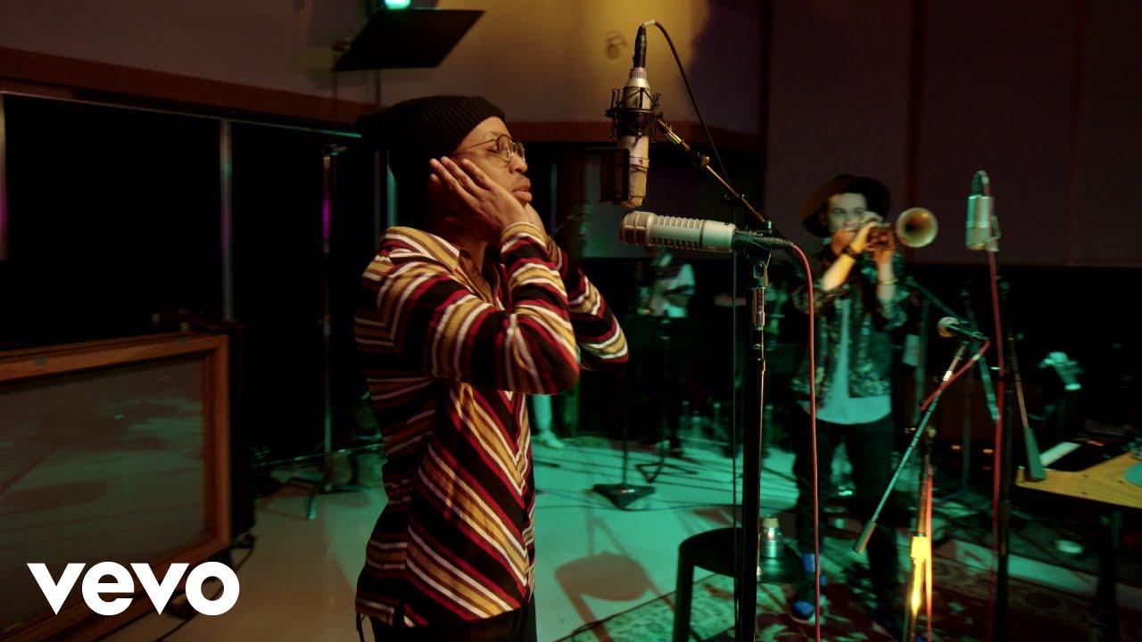 在 YouTube 上观看 Brasstracks feat. Pell - Vibrant (Live from Capitol Studios) 在 YouTube 上观看 Brasstracks feat. Pell - Vibrant (Live from Capitol Studios)