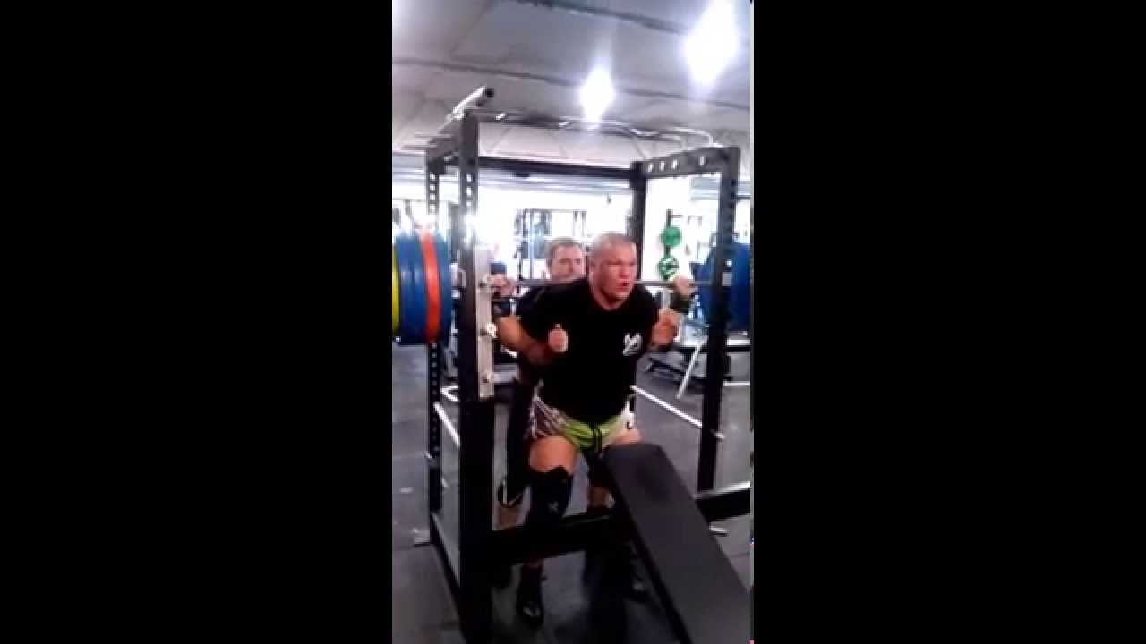 Sten Haugas raw squat 300kgx2