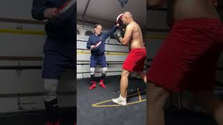 Paul Spadafora teaching green fighter@Spadaforaboxing #boxing #fighter #boxingtraining #spadafora