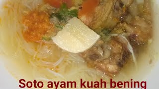 USSY TAMBAHIN BUMBU RAHASIA DI SOTO AYAM BIKINANNYA. 