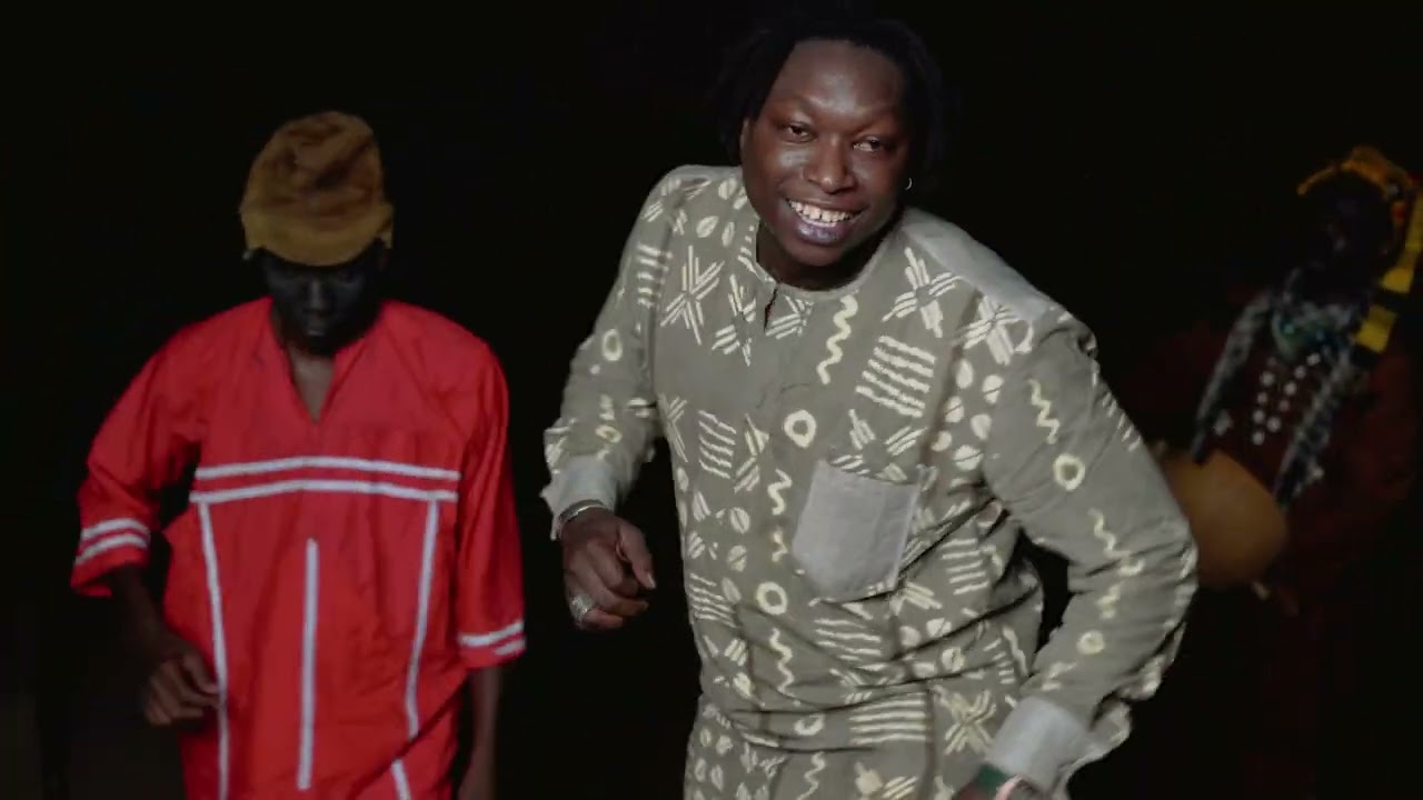 Young-Bg Sabou (official clip)