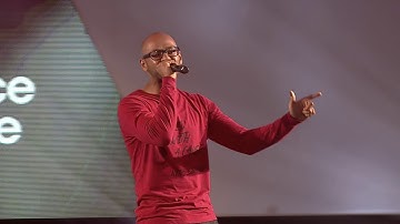 Ahmen performs during the IFC 2017 Opening Plenary