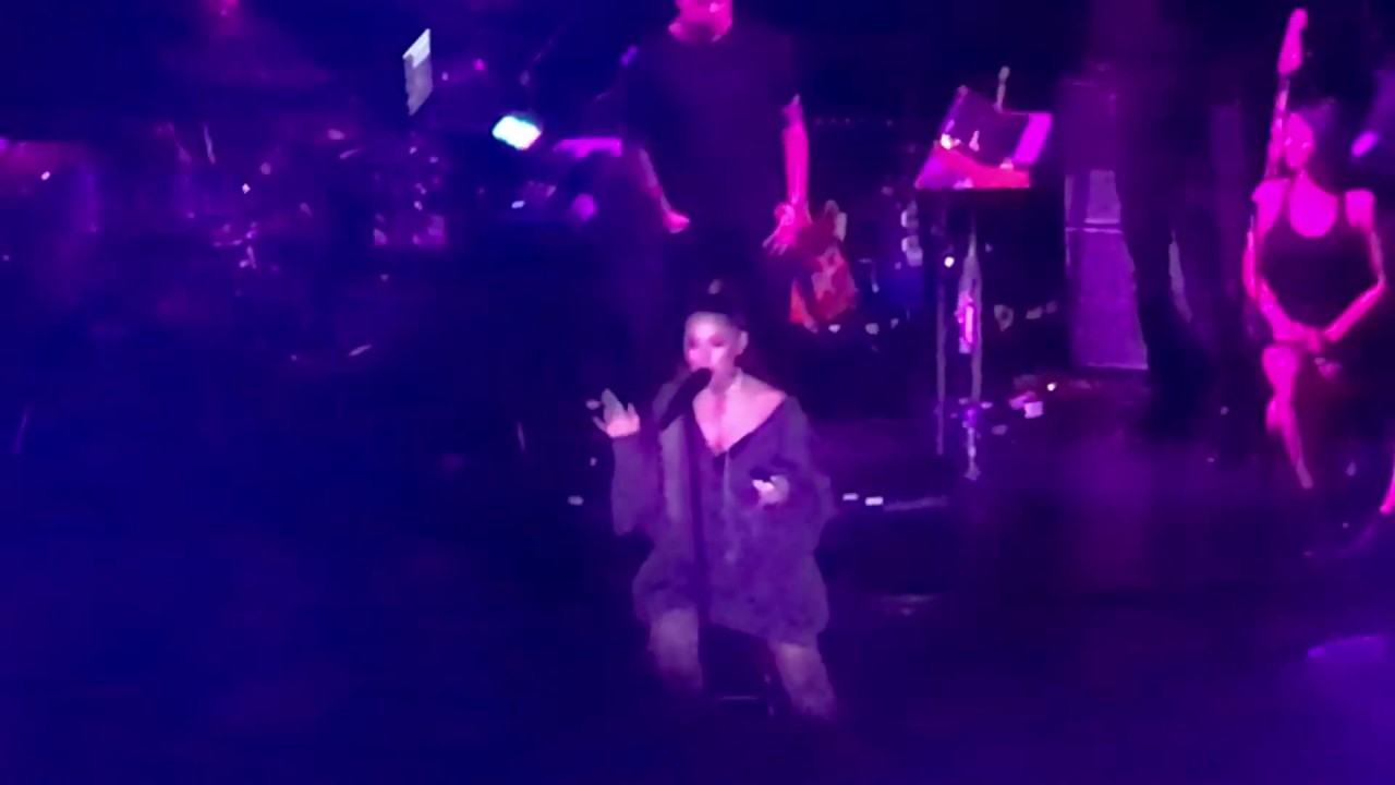 Ariana Grande - One Last Time live [Acapella] London Sweetener Sessions