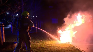 Brandweer rukt uit voor brandende auto