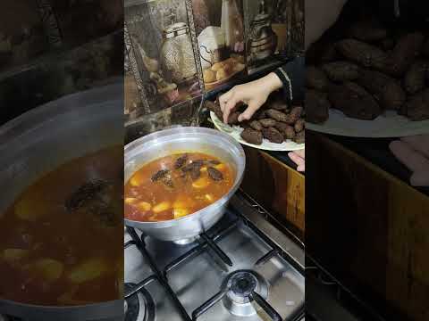 اگلة العظماء أمهاتنا الغالين