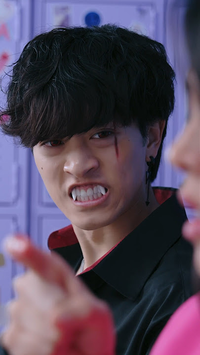 My Classmate is a VAMPIRE?!