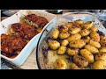 Repas en famille  poulet farci et pommes de terre rties hasselback poulet et potatoes