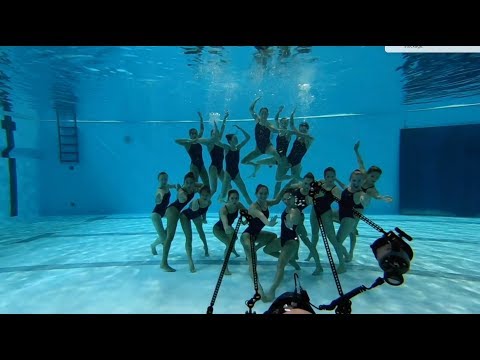 Dans les coulisses du shooting de l'équipe de France de natation artistique - INSIDE