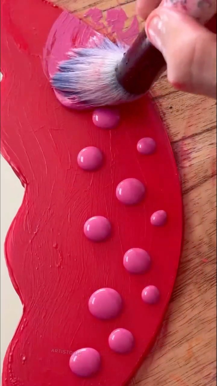 Let’s Paint a Mirror with The Make-up Brush! ?✨? #satisfying #art #pink