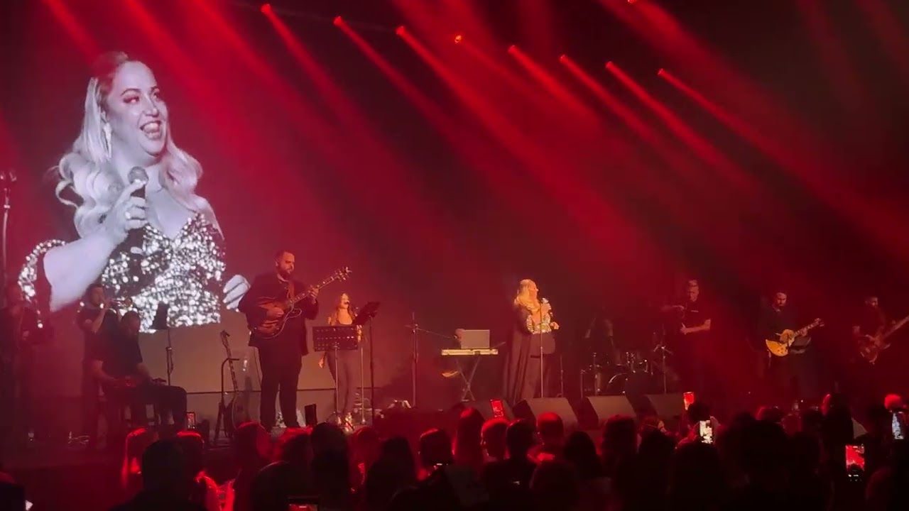 ליאת בנאי בהאנגר 11 חנוכה