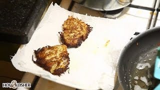 How To Make Kosher Homemade Potato Latkes for Chanukah [HD] | איך להכין לביבות כשרים לחנוכה screenshot 5