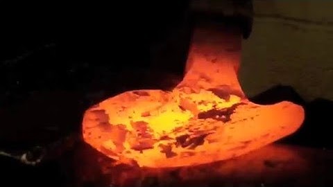 Forging a Socketed Chisel with Med Chandler at NESM