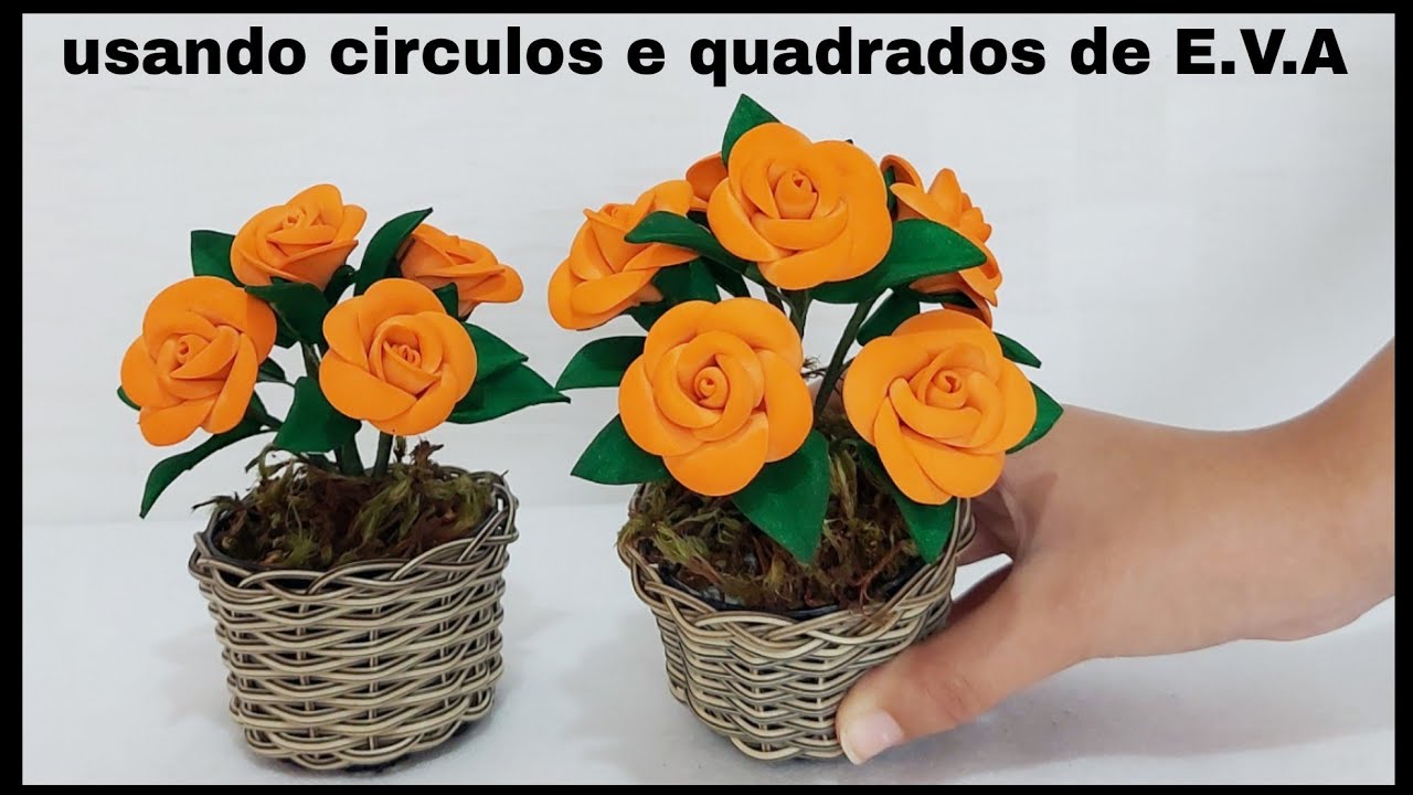 arranjo de mini rosas em E.V.A, prático e rápido de fazer