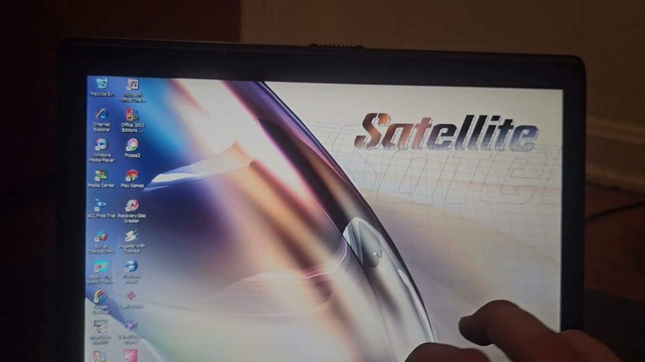 2006 Toshiba Satellite M115-S1064 running Windows XP Media Center