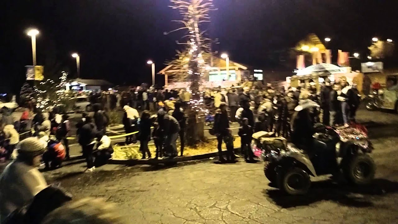 Pines Resort Bass Lake Christmas Parade YouTube