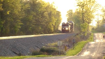 Hidef: 4-11-10 NS 285 with ES40DC in the lead plus track warrant