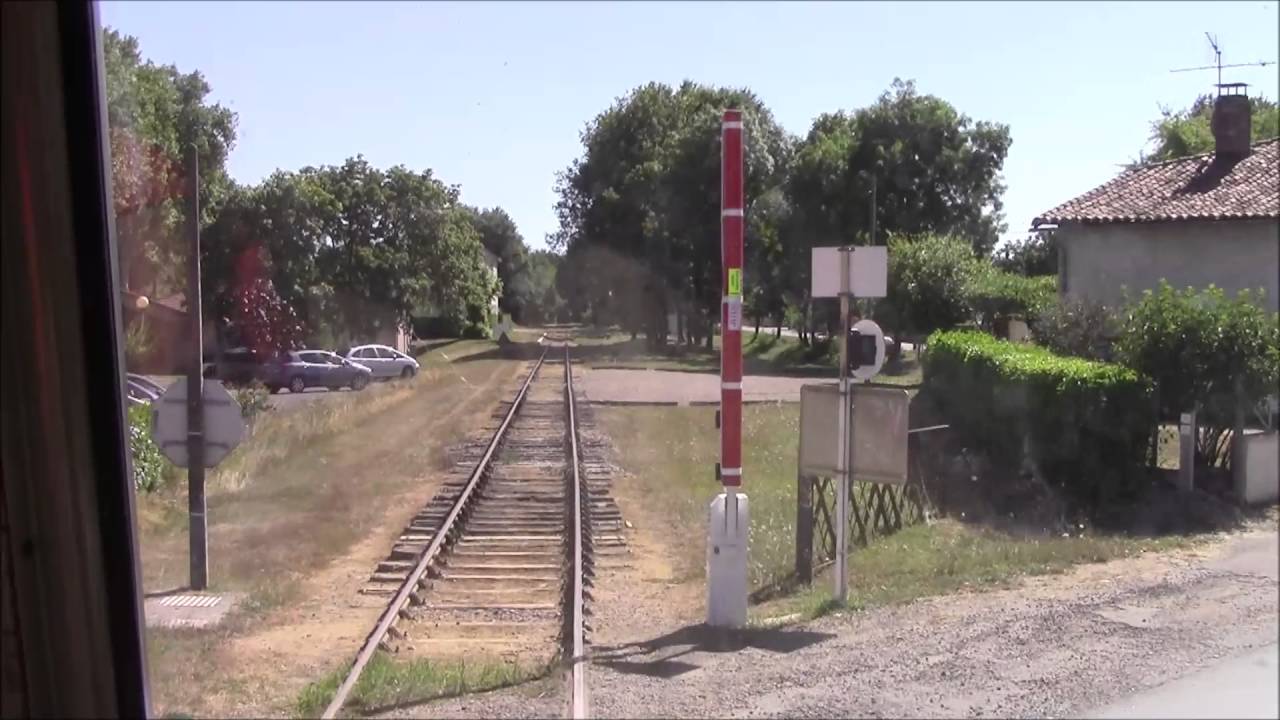 De Confolens à Roumazières avec le X2903 du CFCL