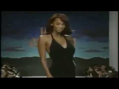 Tyra Banks Vs Naomi Campbell Battle Of The Runway Divas Youtube