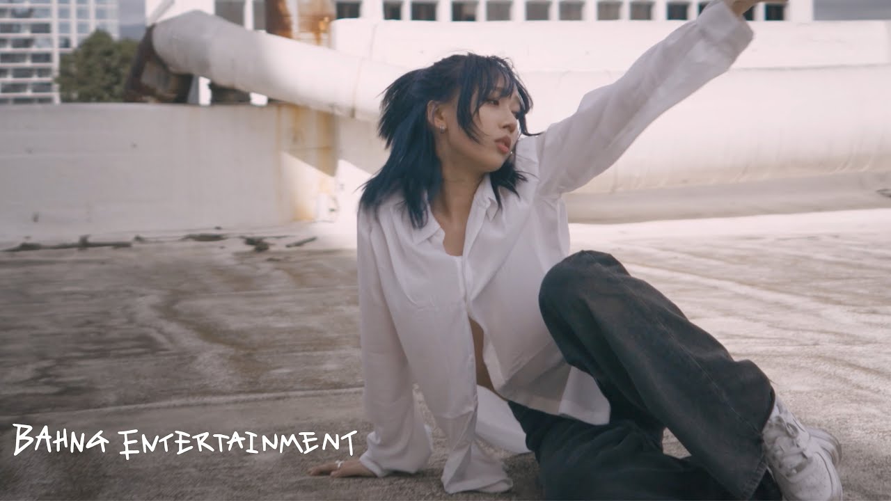Watch hannah bahng - OLeander (Official Performance Video) on YouTube