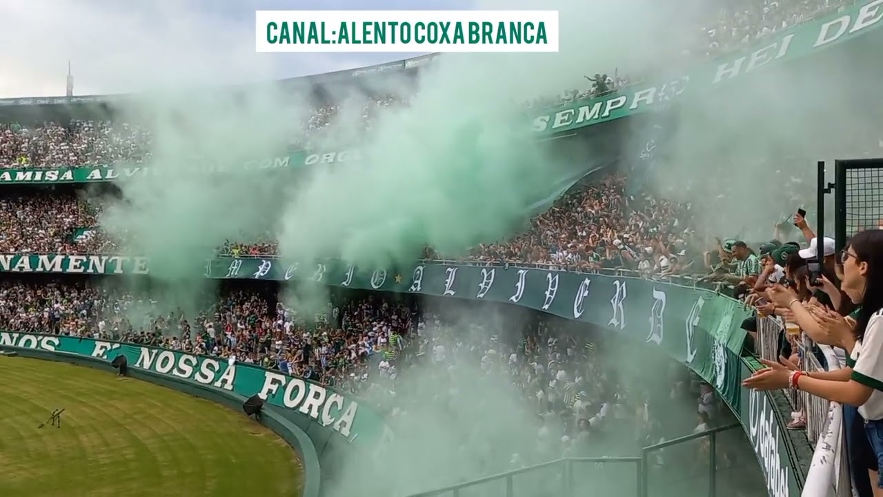 Aquecimento da bateria da Império Alviverde, recepção e atmosfera do jogo Coritiba 1 x 0 Rio Branco