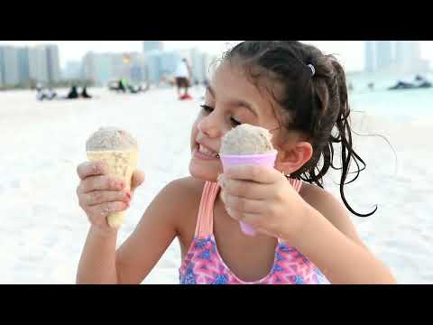 سوار وماسة عملوا ايسكريم بالرمل | sewar pretend play selling ice cream |had a Fun Day on the Beach!