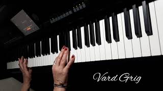 Harout Pamboukjian-Sirum Em qez/piano cover Vard Grig Resimi