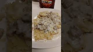 Biscuit's & Gravy/W Dr. Greenbody