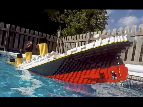 LEGO Titanic. 