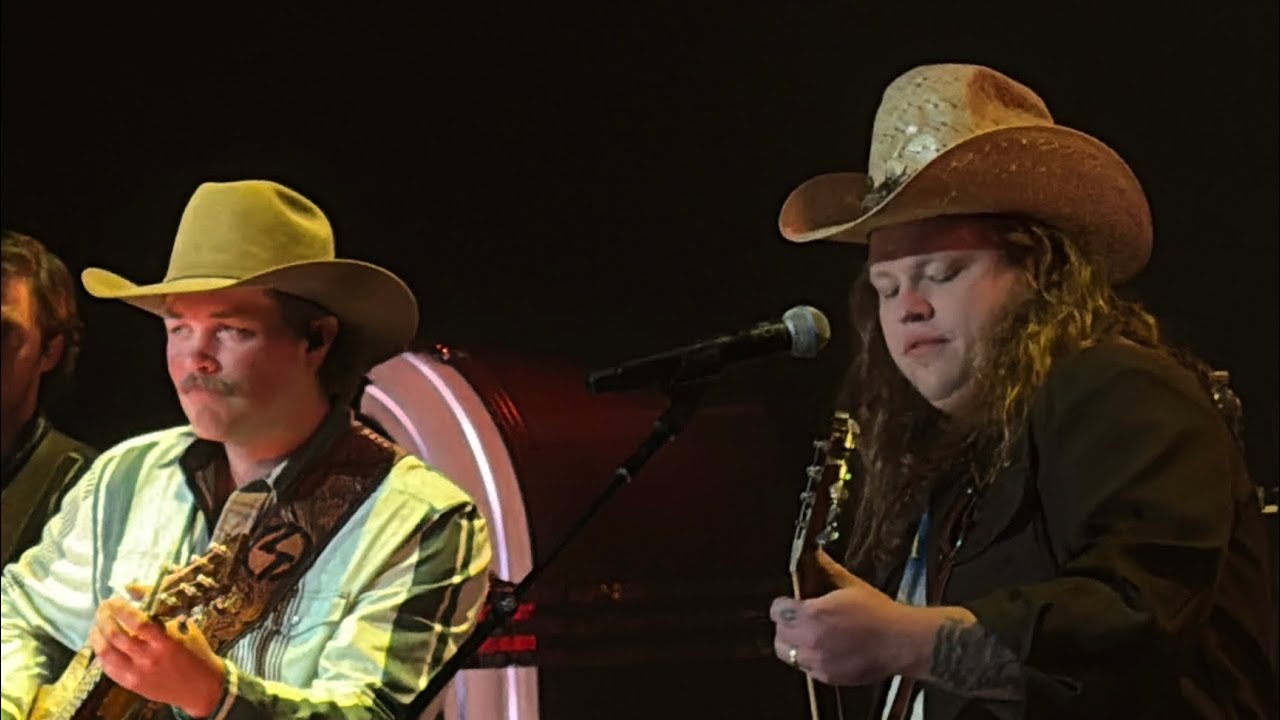 Cover Zach Top & Marcus King cover Merle Haggard’s “Swinging Doors” - Allentown, PA - 8/21/26