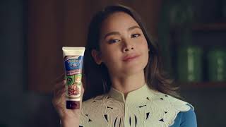 ヤーヤー・ウッラサヤー出演のTEAPOTチューブ入りコンデンスミルクCM（30秒）