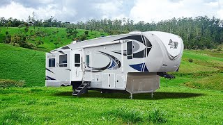 Quick Tour of the 2021 Arctic Fox Grande Ronde 355Z Fifth Wheel