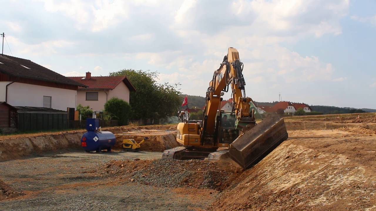 GPS Bagger CAT 323 DNL - www.conpet-gmbh.de