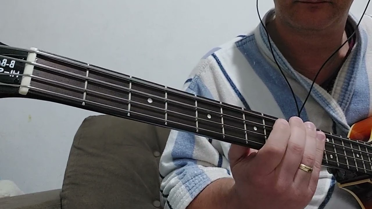 O Espírito do Senhor vem sobre mim - baixo - bass cover