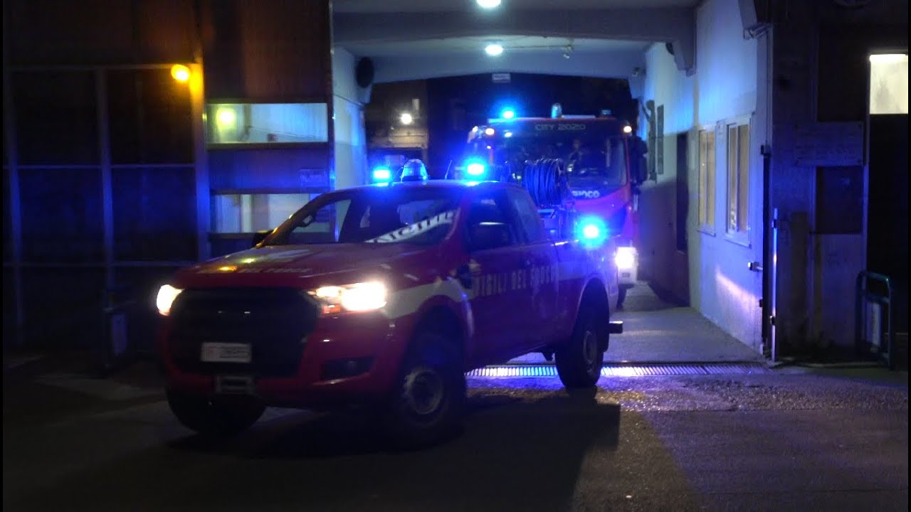 AIB Ford Ranger e APS City 2020 VVF di Messina in Emergenza / Italian ...