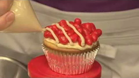 What's New, Cupcake?: Bake Sale Pies