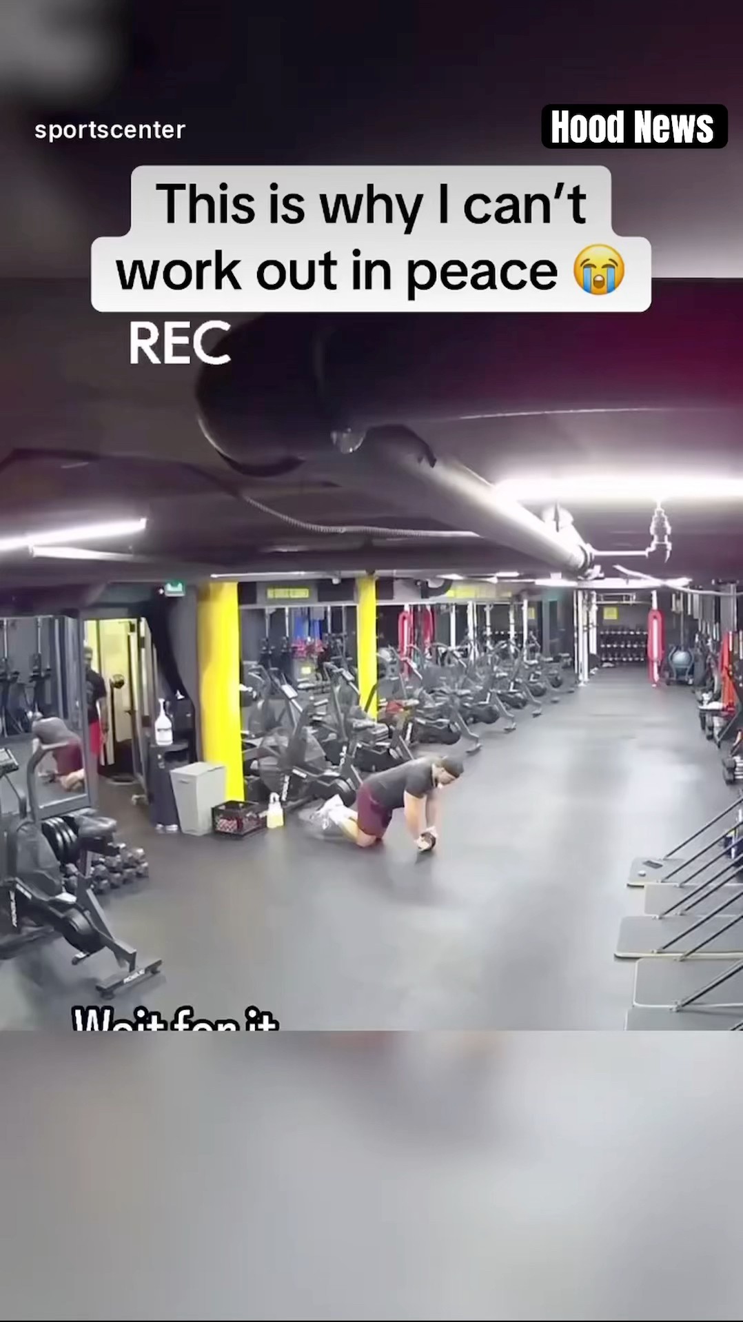 This is why I can’t workout in peace #hoodnews #workout #fitness #bros #lol #fumny #how #viralvideo