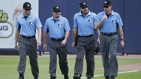 ¿Cuántos árbitros hay en un juego de béisbol?