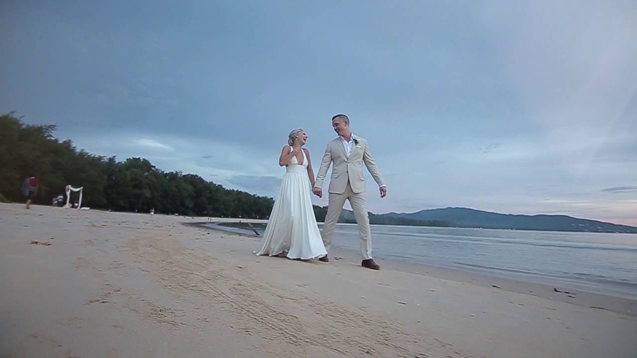 This beautiful couple from Canada chose to elope and exchange their wedding vows privately on a stunning beach in Phuket