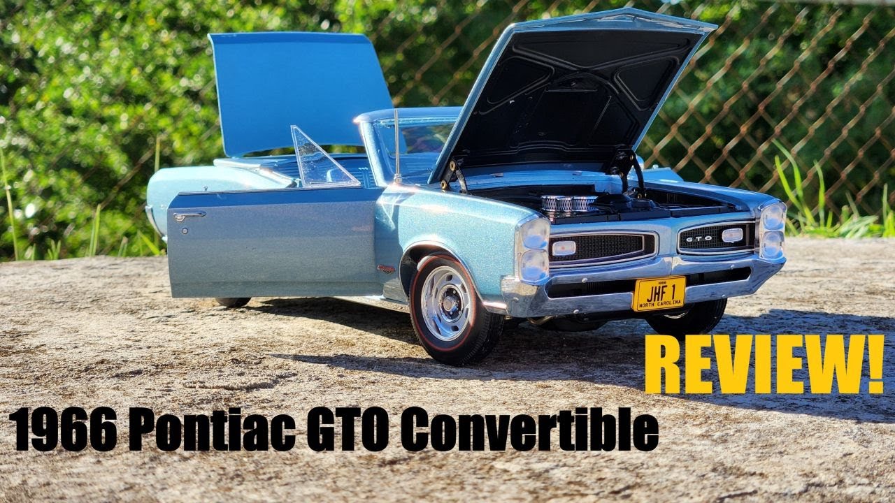 Unbox and Review: 1966 Pontiac GTO (Fontaine Blue) by YCID/Acme (in 1: ...