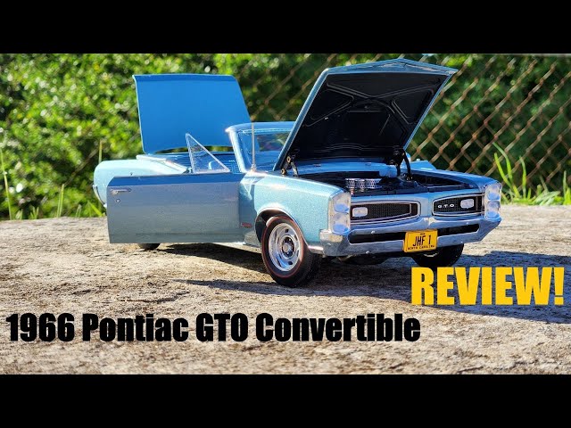 Modèle Réduit Ertl 1/12 - Pontiac GTO Convertible 1964 - Bleu Clair - Diecast Occasion