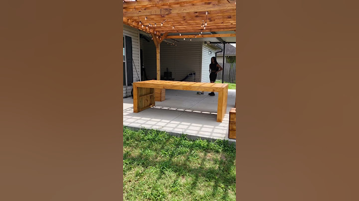 Simple DIY Outdoor Table for Beginniers. #woodworking #diy #outdoortable #outdoorfurniture