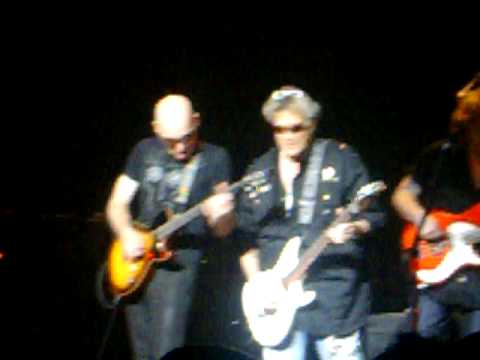 Joe Satriani and Lesley West