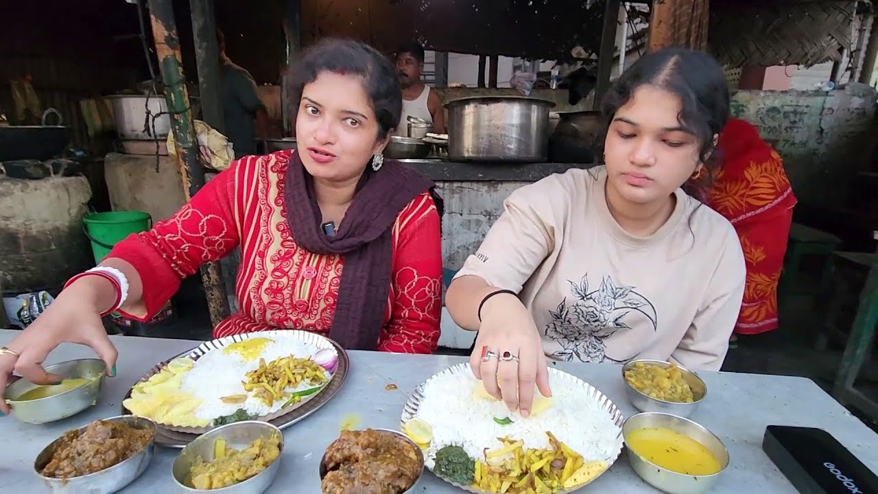 দার্জিলিং এ ভাত না খেয়ে শিলিগুড়িতে ভাতের জন্য ঝাঁপিয়ে পড়লাম | সেবক রোড এ বাবুয়াদার হোটেল | Mutton